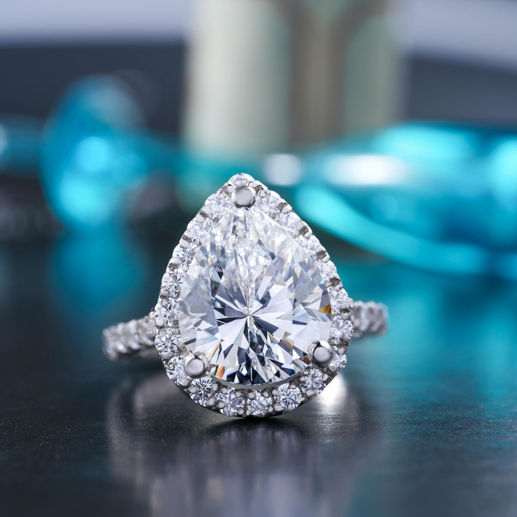 The Beauty and Value of a 2 Carat Lab Grown Pear Diamond
