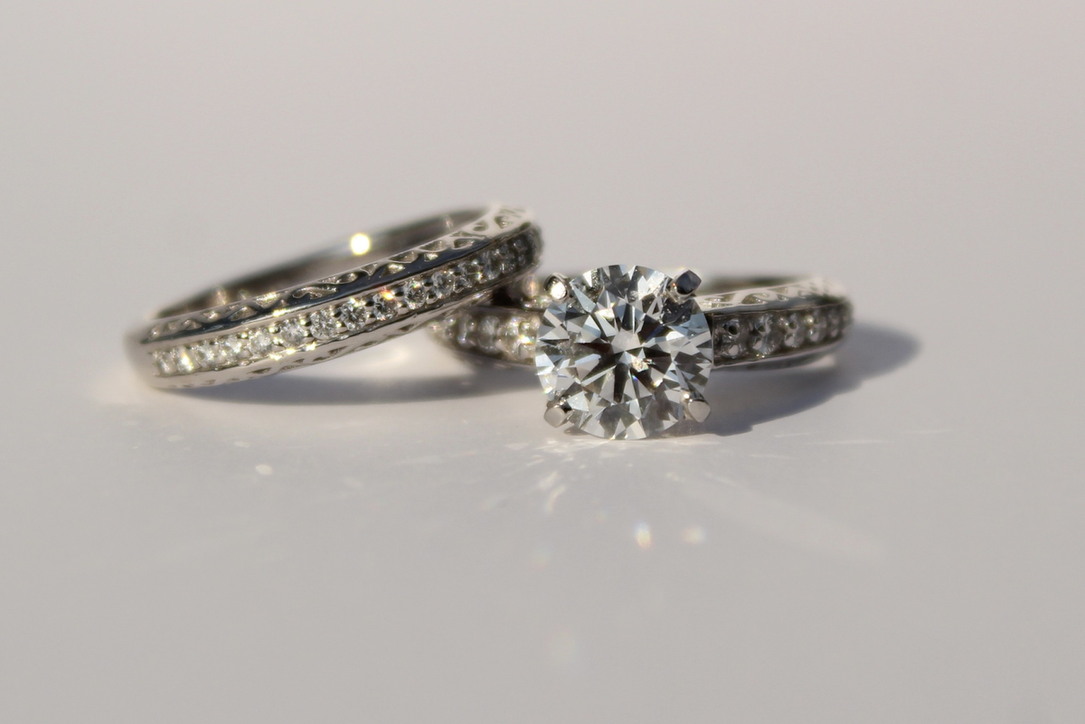 A Detailed Look at cvd vs hpht in Modern Lab Grown Diamonds A Detailed Look at cvd vs hpht in Modern Lab Grown Diamonds