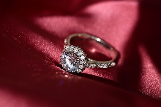 Wedding Ring Upgrade Guide: Tips, Trends & Smart Ideas