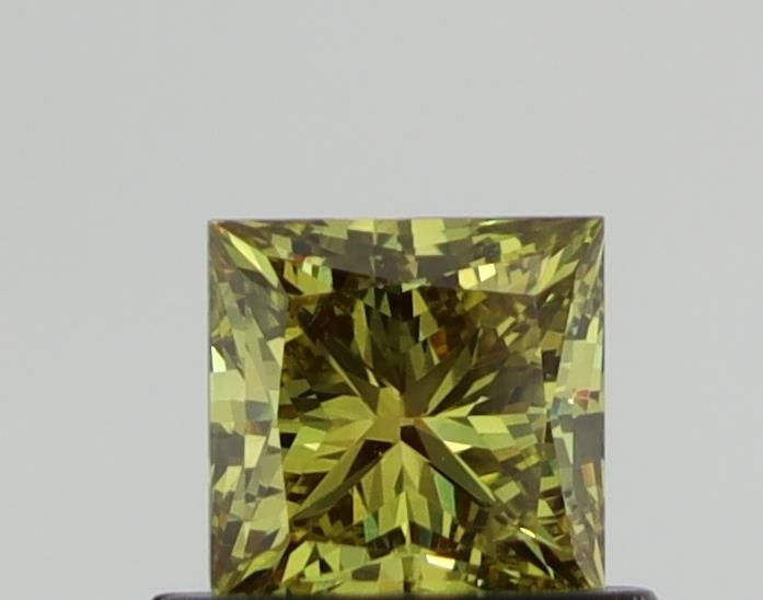 0.64 ct. Fancy Green/VS1 Princess Lab Grown Diamond prod_e6d61b3d01624281b470df3dd0cfd5e8